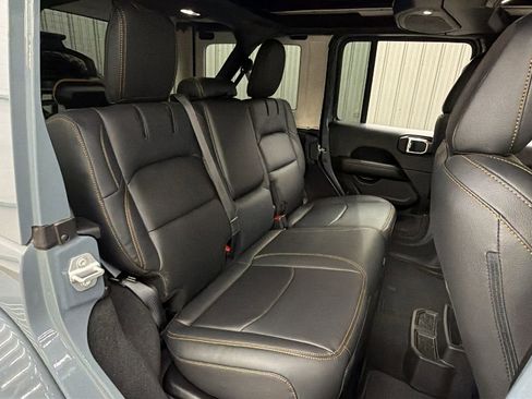 Used 2025 Jeep Wrangler Unlimited Sahara w/ Safety Group AWD/4WD image 42