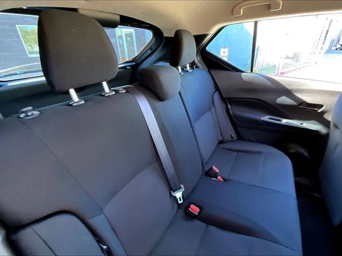 Used 2025 Nissan Kicks Play S image 18
