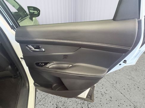 Used 2025 Nissan Murano SL w/ Cargo Package AWD/4WD image 17