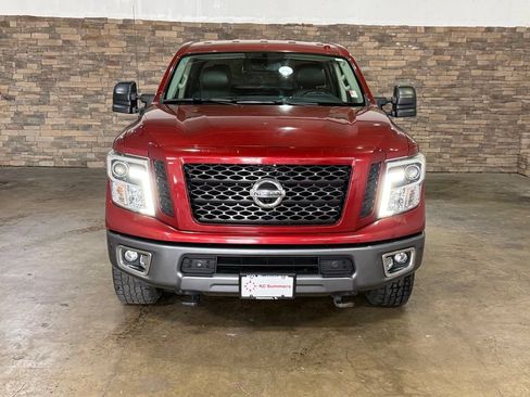 Used 2016 Nissan Titan PRO-4X w/ Pro-4x Convenience Package AWD/4WD image 33