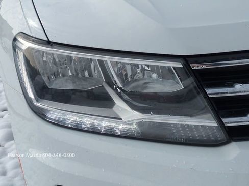 Used 2018 Volkswagen Tiguan SEL image 11