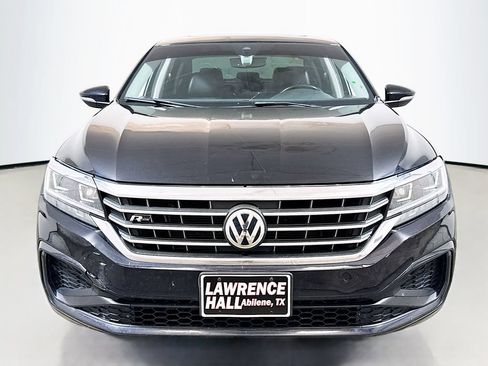 Used 2020 Volkswagen Passat 2.0T R-Line FWD image 2