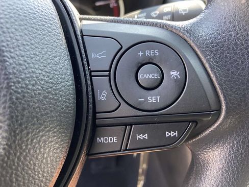 Used 2024 Toyota RAV4 LE FWD image 33