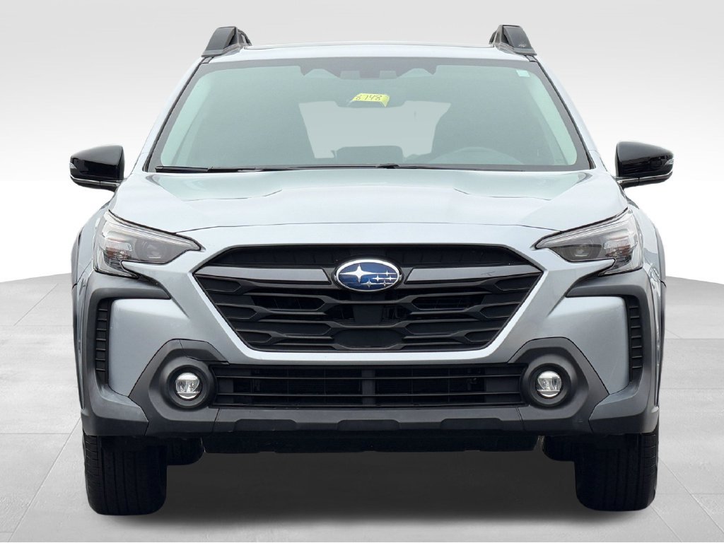 Used 2024 Subaru Outback Premium AWD/4WD image 2