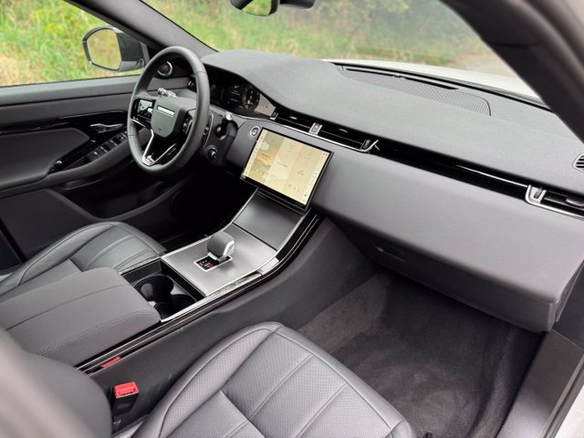 New 2026 Land Rover Range Rover Evoque S AWD/4WD image 18
