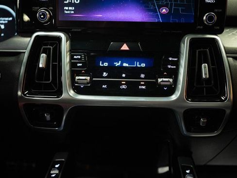 Used 2021 Kia Sorento SX image 20