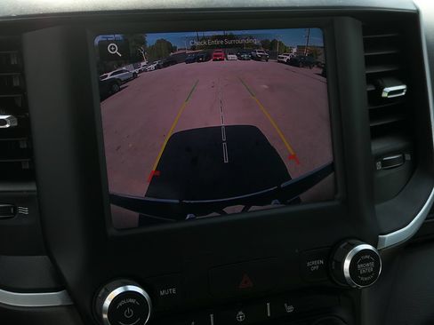 Used 2022 RAM 1500 Big Horn RWD image 22