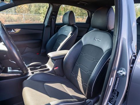 Used 2024 Kia Forte GT-Line image 21