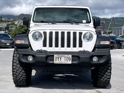 Used 2019 Jeep Wrangler Sport AWD/4WD image 6