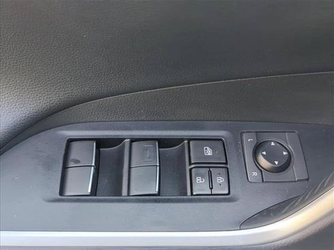 Used 2021 Toyota RAV4 XSE w/ XSE Grade Weather Package AWD/4WD image 10