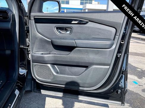 Used 2025 Honda Pilot EX-L image 27