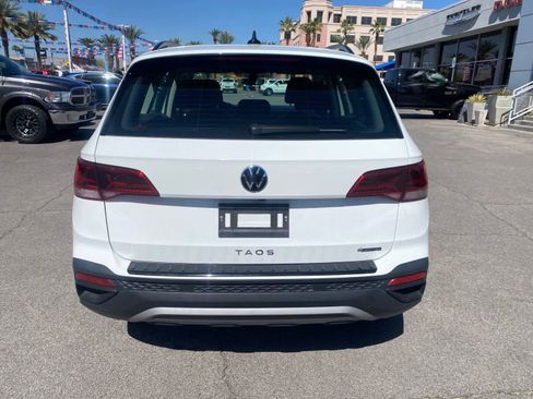 Used 2024 Volkswagen Taos S AWD/4WD image 7