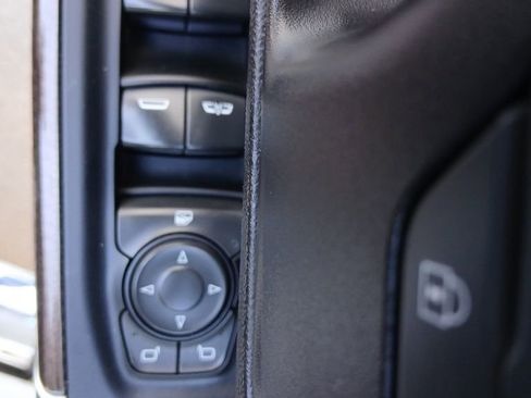 Used 2023 Chevrolet Silverado 2500 LT w/ Convenience Package image 30