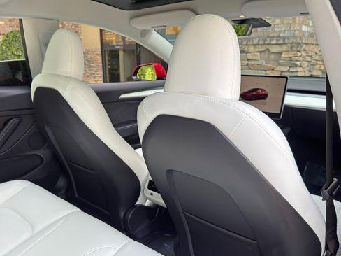 Used 2023 Tesla Model 3 Standard Range image 35