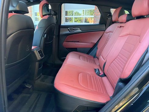 Certified 2025 Kia Sportage SX Prestige AWD/4WD image 25