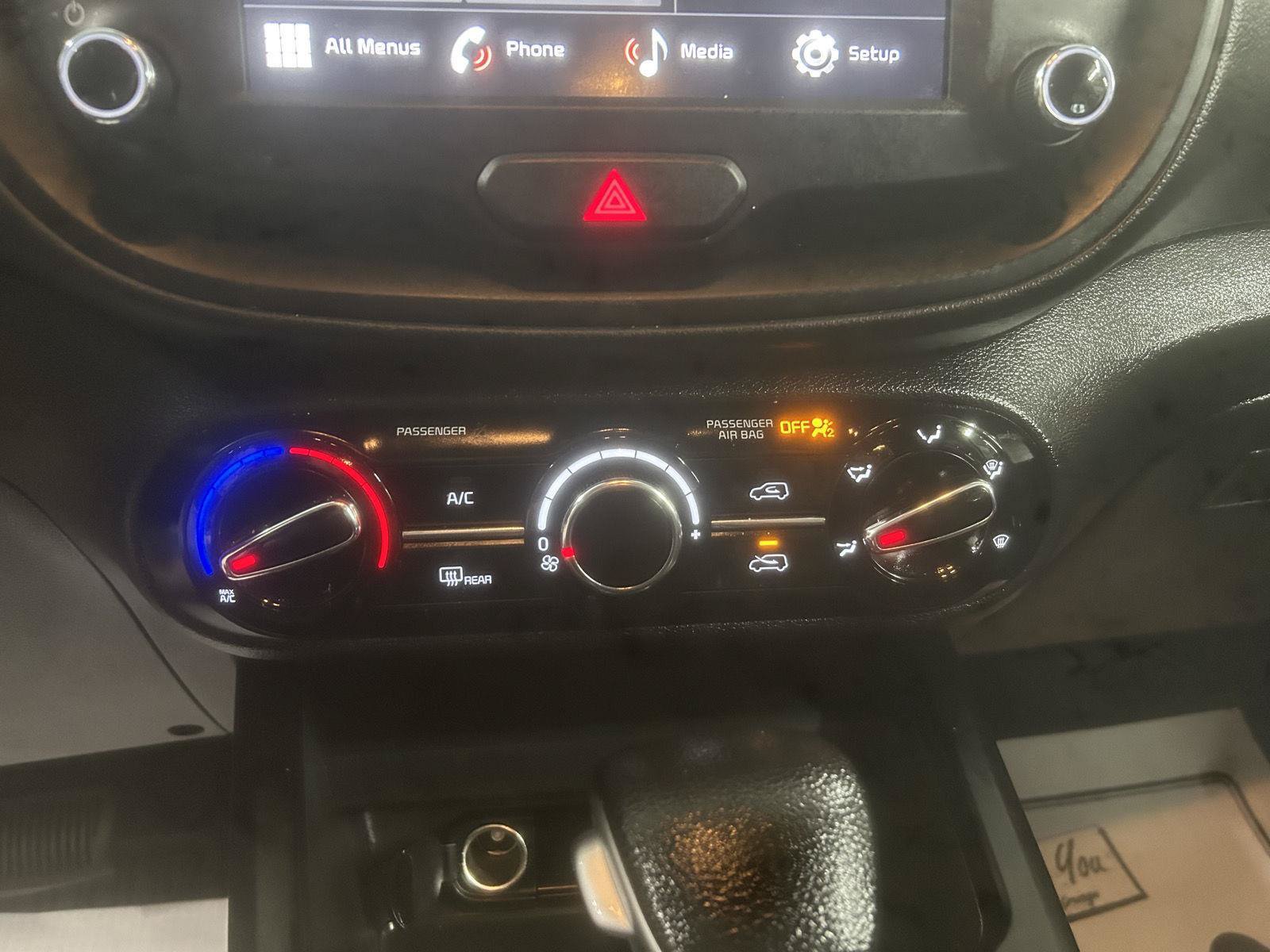 Used 2024 Kia Soul LX w/ Option Group 015 FWD image 15