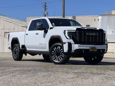 New 2026 GMC Sierra 2500 Denali Ultimate image 1