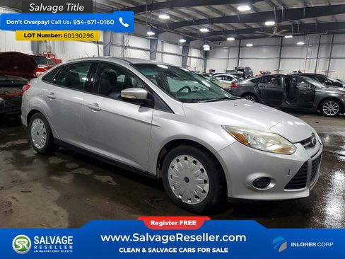 Used 2013 Ford Focus SE w/ SE Winter Pkg FWD image 5