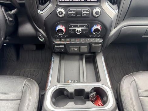 Used 2020 GMC Sierra 1500 Denali w/ Denali Ultimate Package AWD/4WD image 20