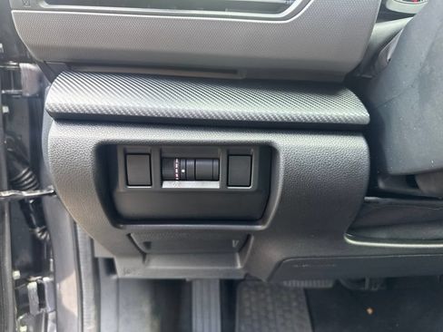 Certified 2025 Subaru Crosstrek 2.5i Wilderness w/ Crosstrek Mirror Package AWD/4WD image 19