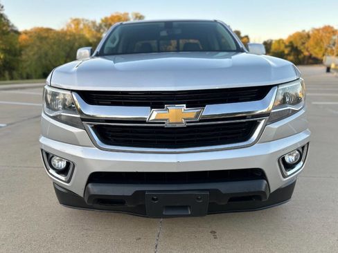 Used 2017 Chevrolet Colorado LT w/ LT Convenience Package image 3
