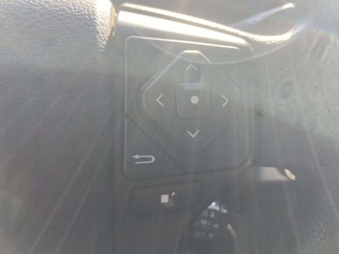 Used 2022 Toyota Tacoma SR AWD/4WD image 23