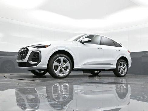 New 2025 Audi Q5 Premium Plus image 28