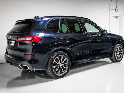 Used 2019 BMW X5 xDrive40i w/ M Sport Package AWD/4WD image 3