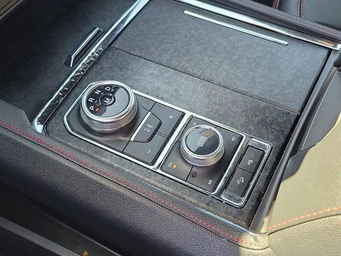 Certified 2022 Ford Expedition Limited image 13