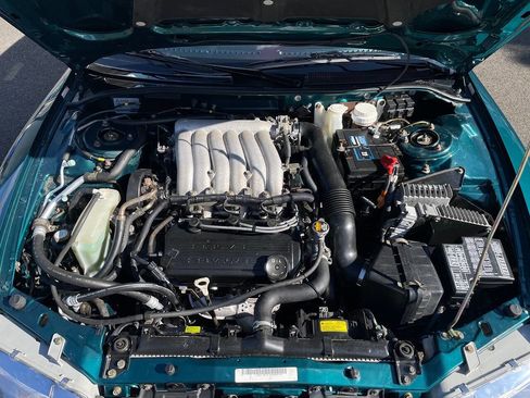 Used 1998 Chrysler Sebring LXi FWD image 5