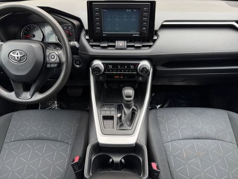 Used 2020 Toyota RAV4 XLE FWD image 26