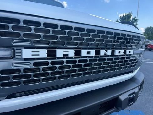 Used 2026 Ford Bronco Badlands AWD/4WD image 4