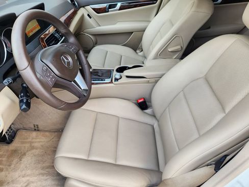 Used 2012 Mercedes-Benz C 250 Sedan image 13