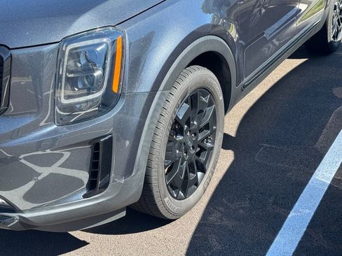 Used 2021 Kia Telluride SX w/ Nightfall Edition Package AWD/4WD image 3