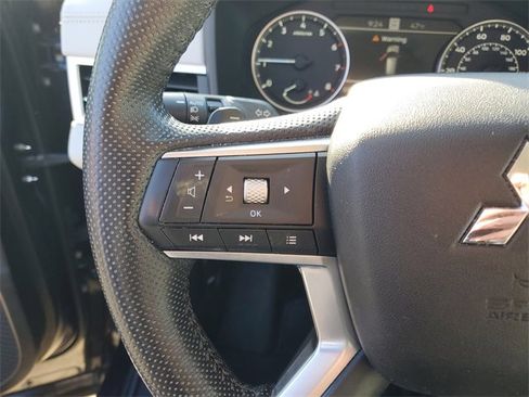 Used 2022 Mitsubishi Outlander SEL image 18