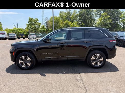 Used 2022 Jeep Grand Cherokee Limited 4xe w/ Luxury Tech Group II AWD/4WD image 2
