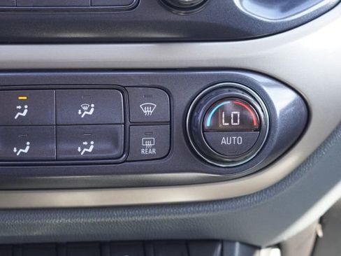 Used 2019 Chevrolet Colorado Z71 image 28