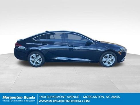 Used 2018 Buick Regal Preferred image 9