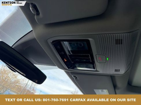 Used 2025 Volkswagen Atlas Peak Edition SE image 29