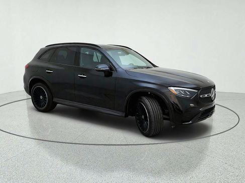 Certified 2026 Mercedes-Benz GLC 300 image 5