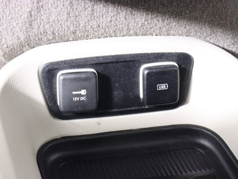 Used 2020 Chrysler Pacifica Touring w/ Advanced Safetytec Group image 26