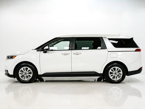 Certified 2024 Kia Carnival LX image 26