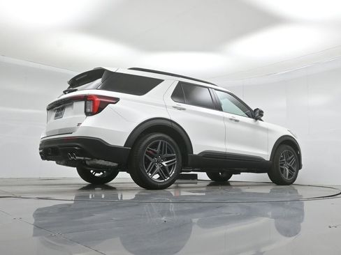 New 2026 Ford Explorer ST image 47