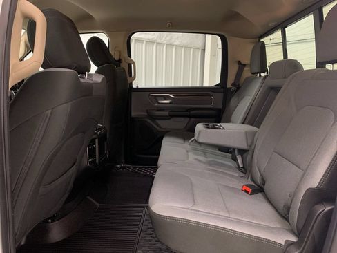 Used 2019 RAM 1500 Big Horn AWD/4WD image 16