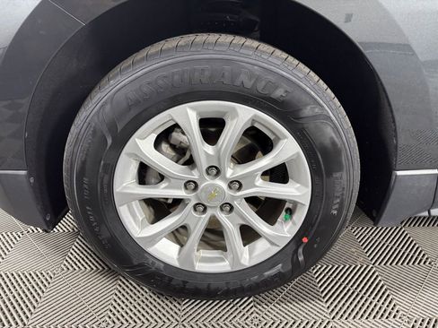 Used 2020 Chevrolet Equinox LS w/ LS Convenience Package image 11
