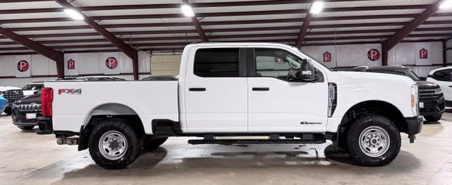 Used 2025 Ford F250 XL w/ XL Off-Road Package AWD/4WD image 2