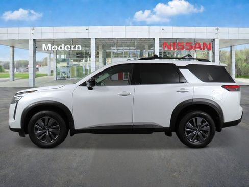 New 2026 Nissan Pathfinder SV AWD/4WD image 2