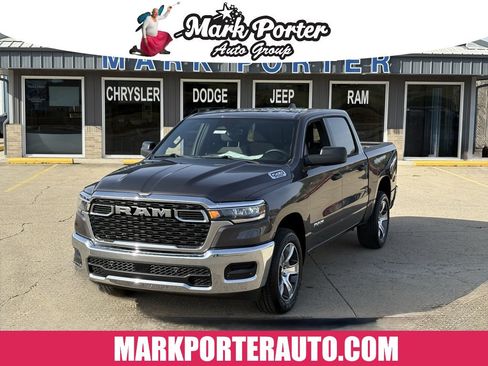 Used 2025 RAM 1500 Tradesman AWD/4WD image 1