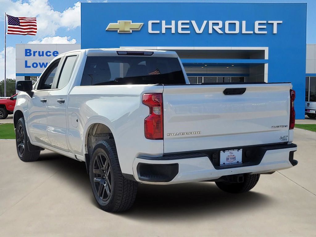 Used 2023 Chevrolet Silverado 1500 Custom RWD image 4