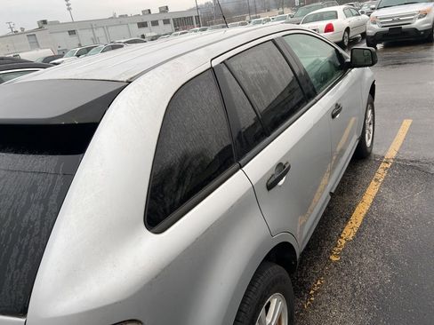Used 2010 Ford Edge SE image 26